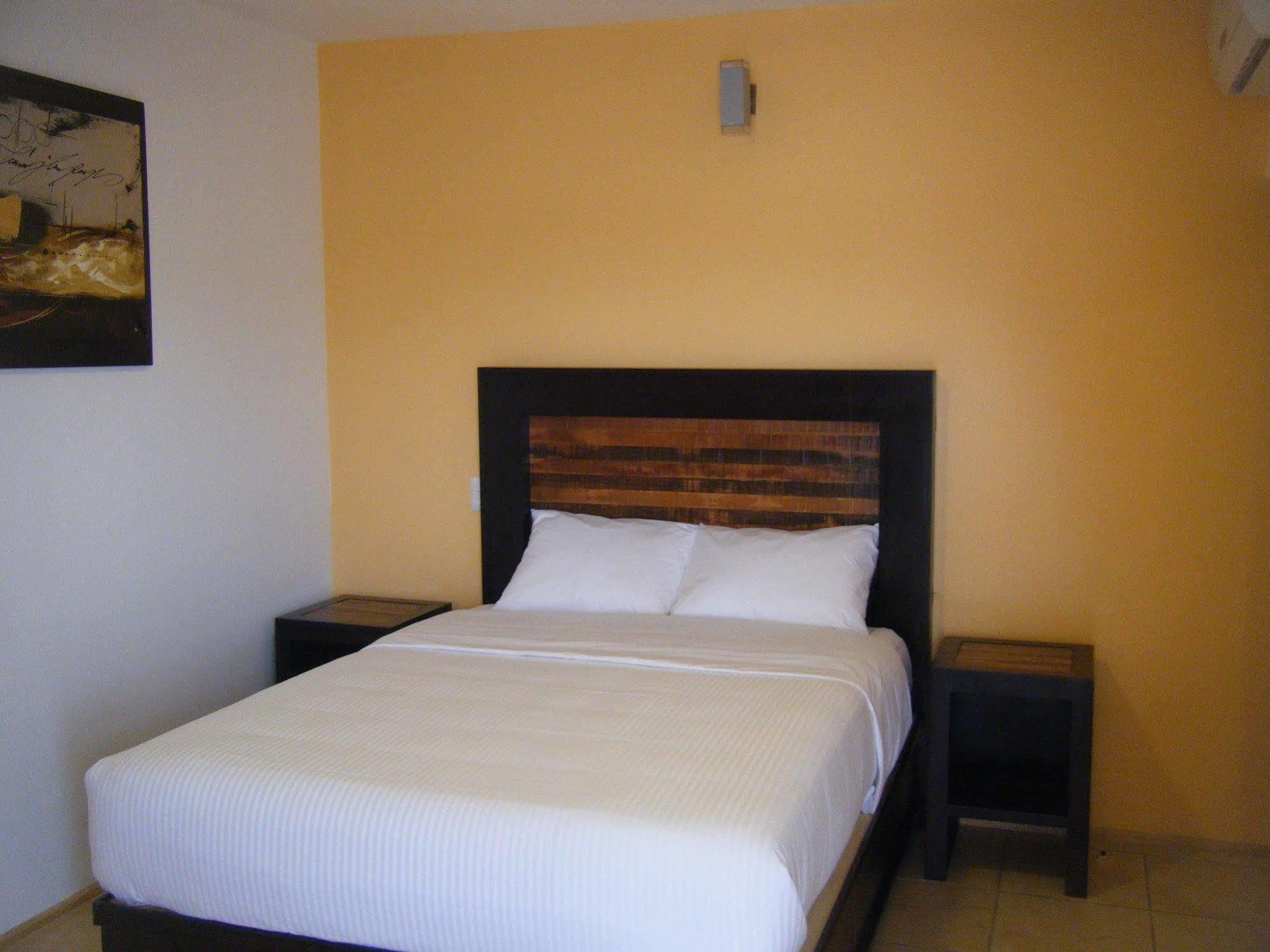 Happy Express Hotel Oaxaca Ngoại thất bức ảnh